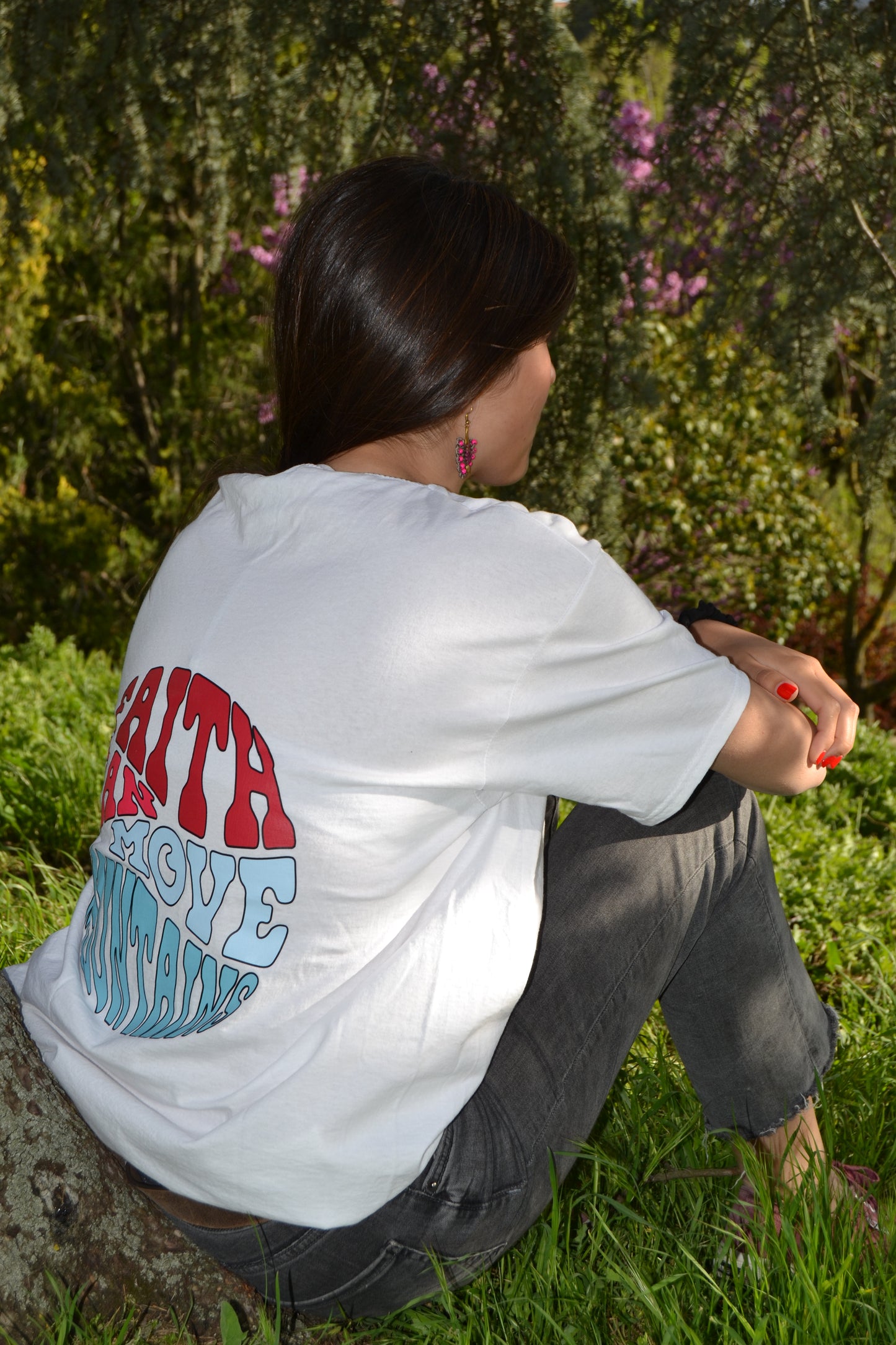 Camiseta FAITH MOVE MOUNTAINS